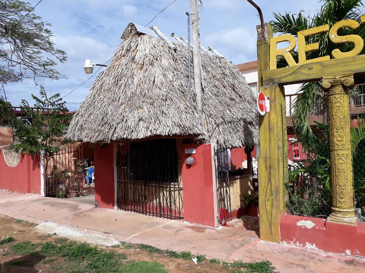El Chac Mool Bed & Breakfast Santa Elena Exterior photo