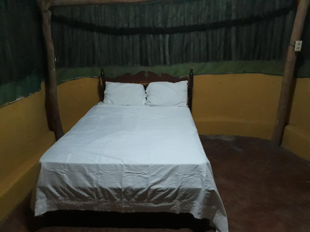 El Chac Mool Bed & Breakfast Santa Elena Exterior photo
