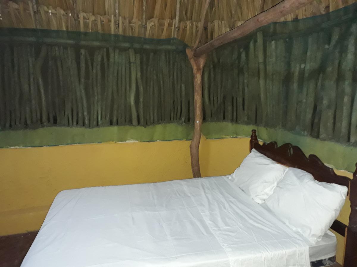 El Chac Mool Bed & Breakfast Santa Elena Exterior photo