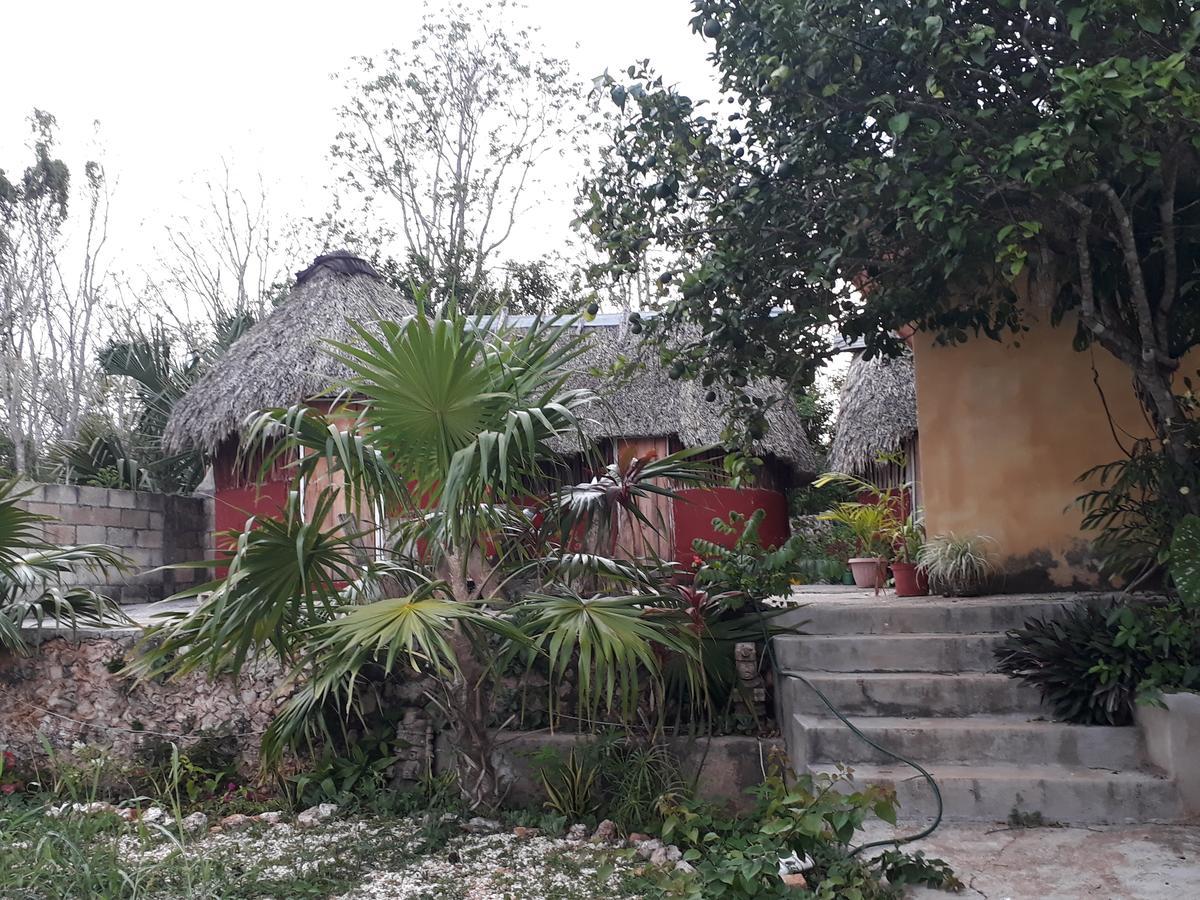 El Chac Mool Bed & Breakfast Santa Elena Exterior photo