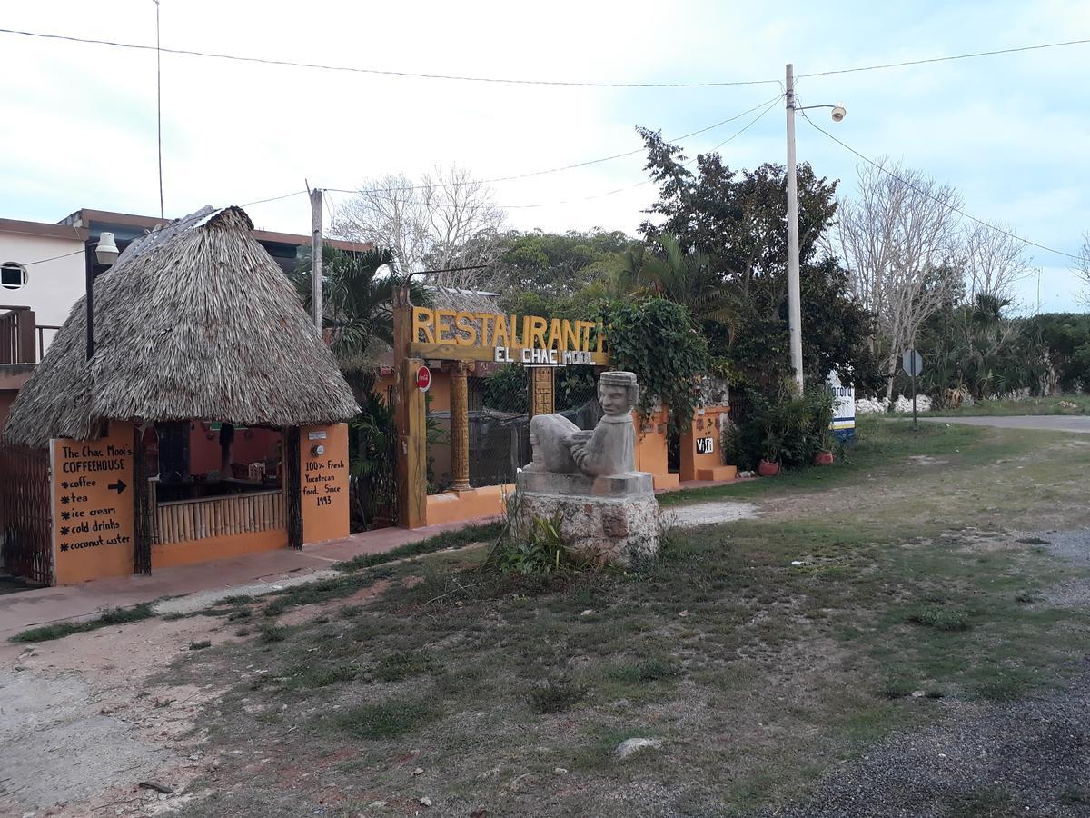 El Chac Mool Bed & Breakfast Santa Elena Exterior photo