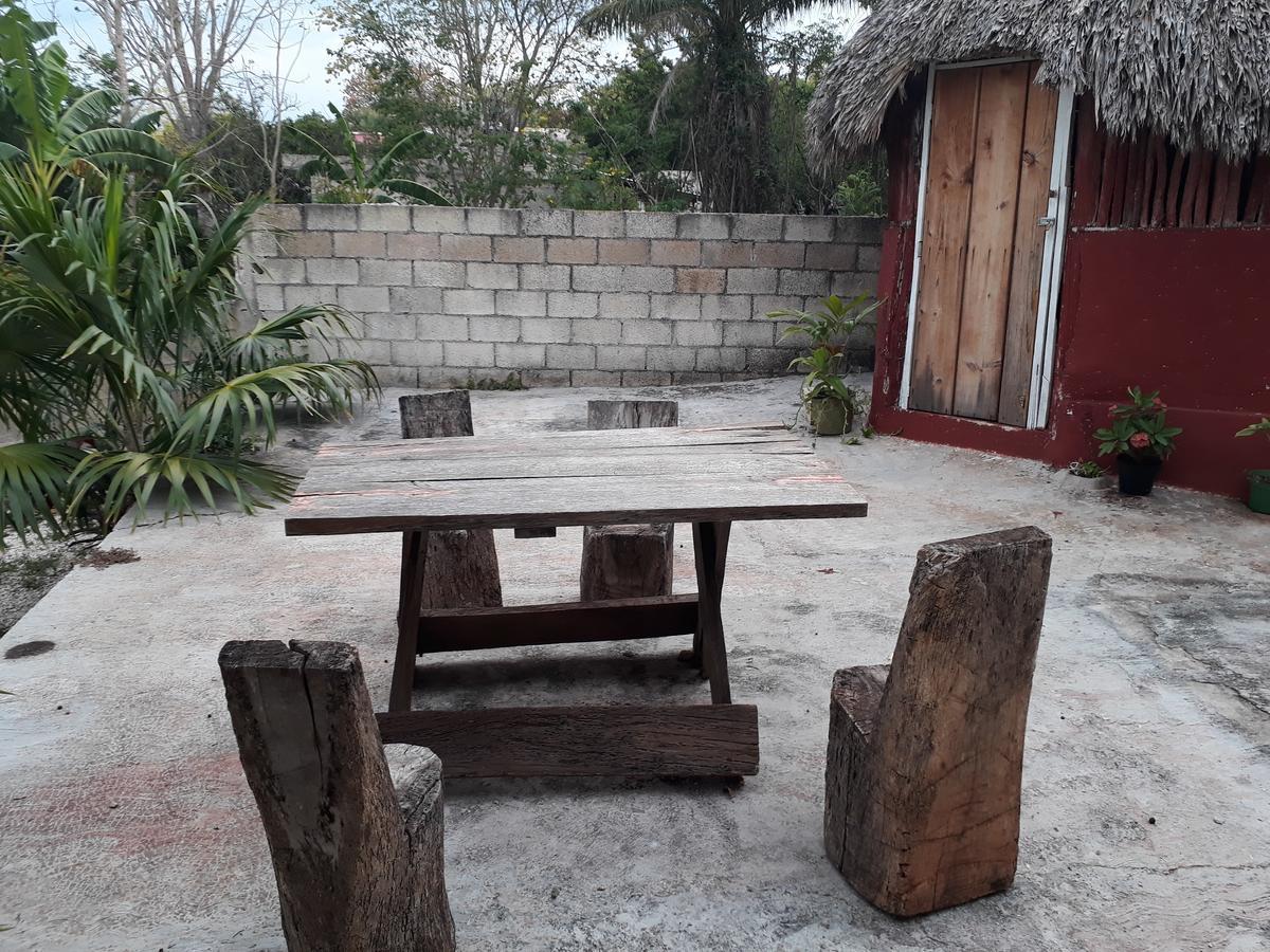 El Chac Mool Bed & Breakfast Santa Elena Exterior photo